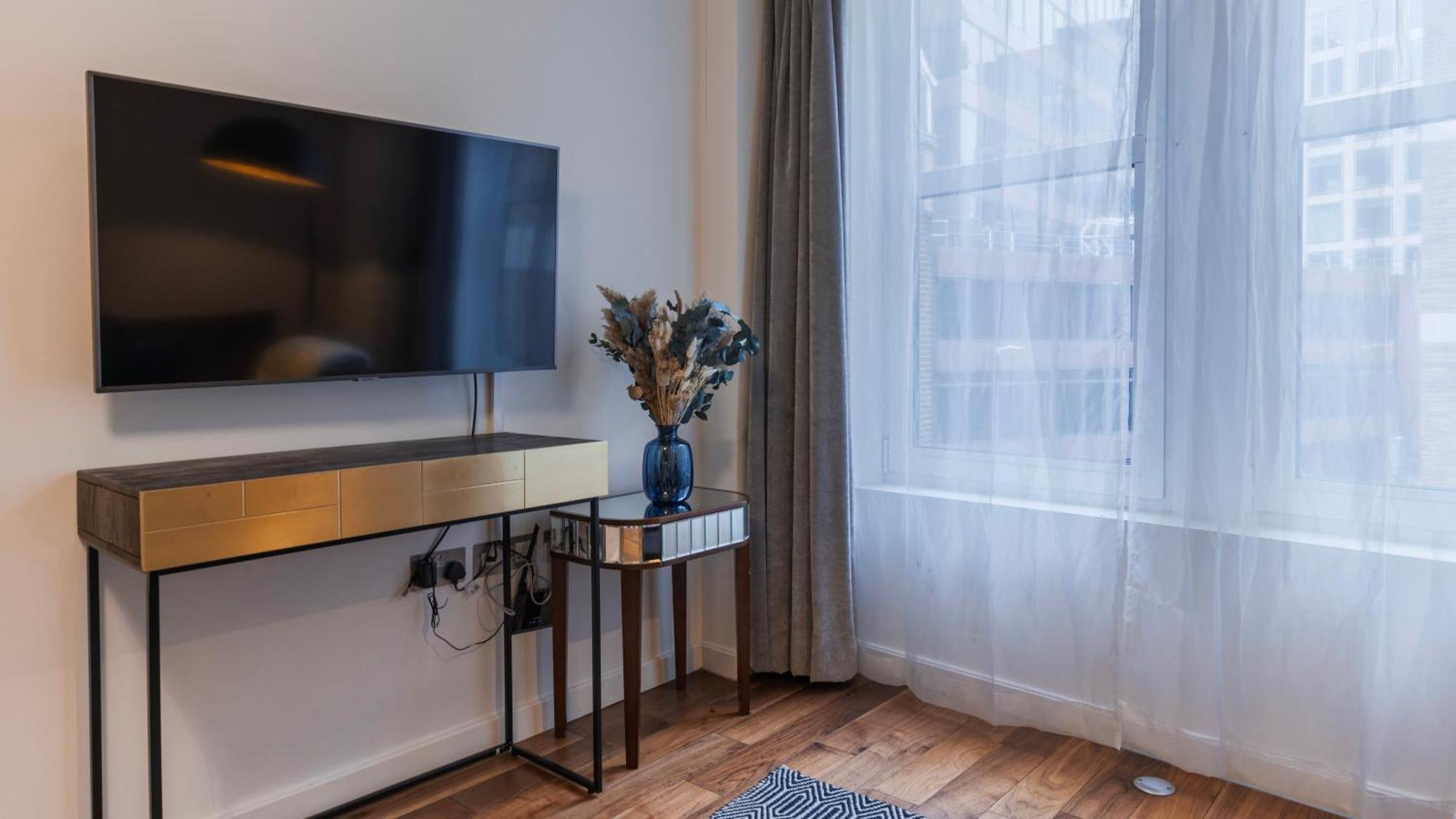 Monument Serviced Apartments By Lovelystay Londres Exterior foto